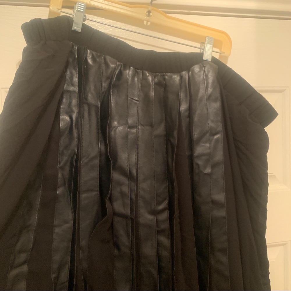 Black Pleated Skirt with Leather front Pleats - Picture 2 of 3
